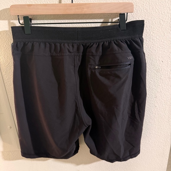 Vuori Men's Black Athletic Shorts - Picture 3 of 7